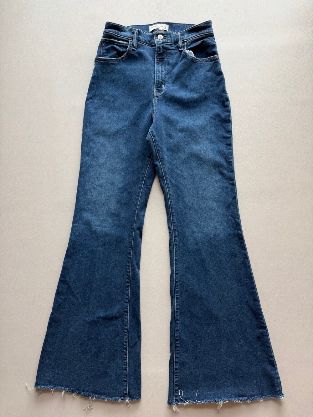 Abercrombie & Fitch Women's Blue Curve Love High Rise Flare Raw Hem Jeans Sz 29